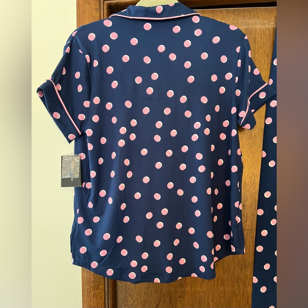 Kate Spade Notch Collar Short Sleeve Capri Length Navy Pink Dot Pajama Set - Picture 4 of 8